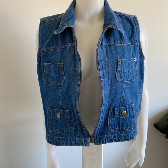 Women's Denim Vest - Picture 3 of 9